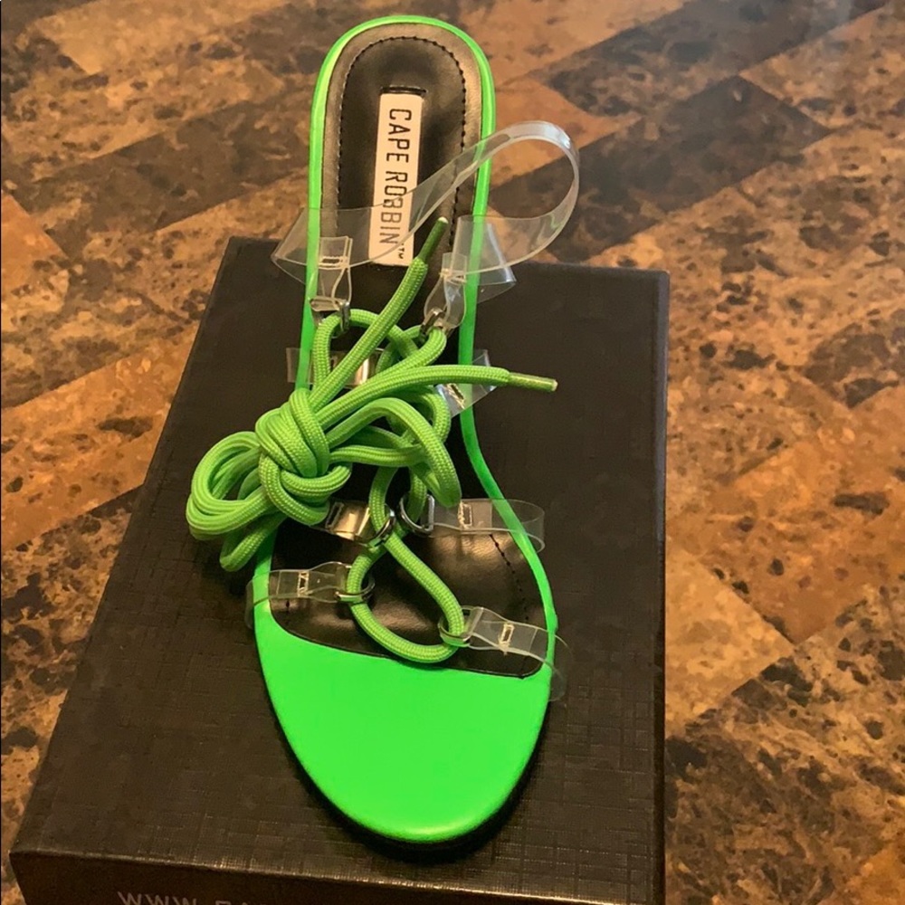 Cape Robbin Tying - Lime Green